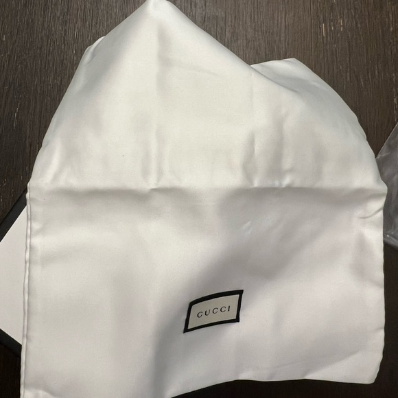 Authentic GG Gucci long zipper wallet with box and dusty! - Picture 4 of 12